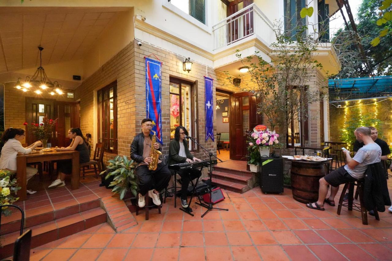 Musketeers Guest House Hanoi Exteriör bild